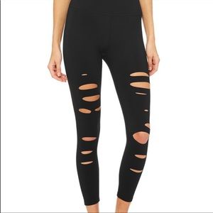 Alo ripped warrior leggings 7/8